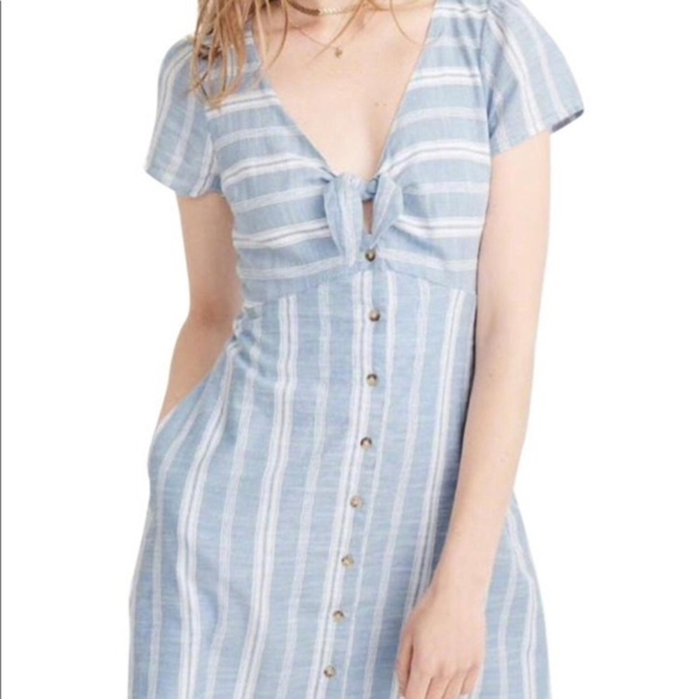 Abercrombie & Fitch Tie Front Striped Dress